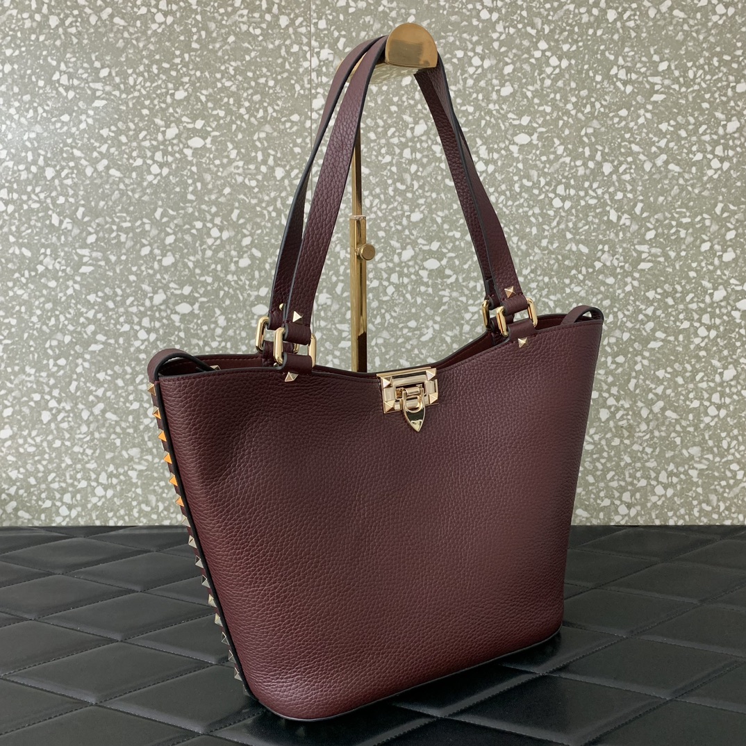 Valentino Garavani Rockstud Shoulder Bag in Burgundy Grainy Calfskin